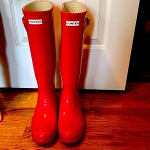 Ruby red Hunter rain boots
